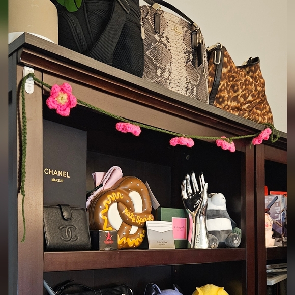 Crochet Pink Floral Daisy Garland - Picture 2 of 5